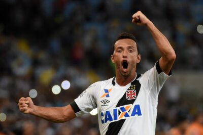 Campeão pelo Vasco em 2016, Nenê pode voltar a levantar um troféu estadual após quase 10 anos